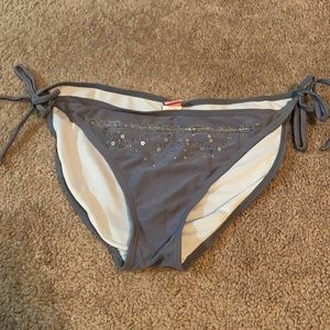 Tie bathing suit bottoms